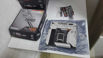 MSI B650M PROJECT ZERO AM5 DDR5 7600MHZ(OUTLET)